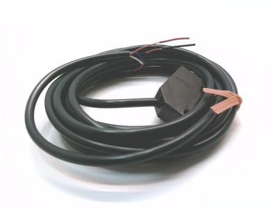 OMRON E3Z-R81-IL3 2M