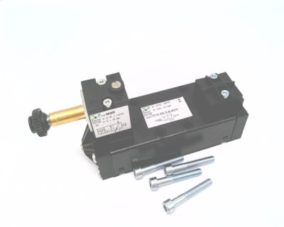 PNEUMAX 1012.52.3.9.M3R