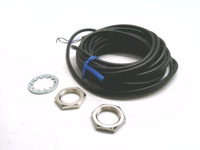 OMRON E2B-M18KS05-WP-B1 5M