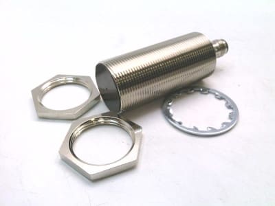 OMRON E2B-M30LS10-M1-B1