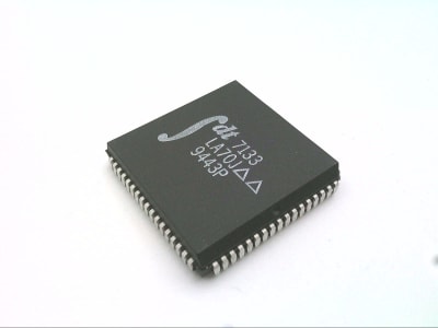 INTEGRATED DEVICE TECHNOLOGY IDT7133LA70J