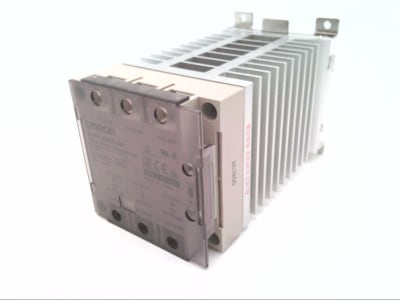 OMRON G3PE-225B-2N DC12-24