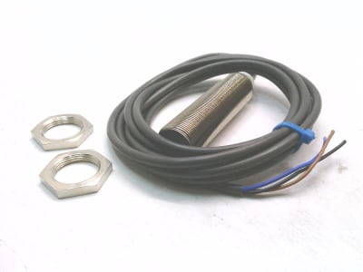 OMRON E2AU-M18LS08-WP-B12M