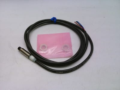 OMRON E2A-S08KN04-WP-C1-51 1.1M