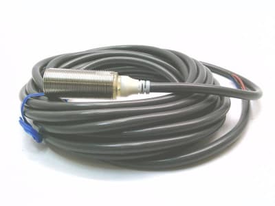 OMRON E2A-S18KS08-WS-B1 5M