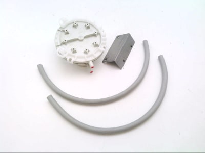 ROBERTS GORDON 90439810K