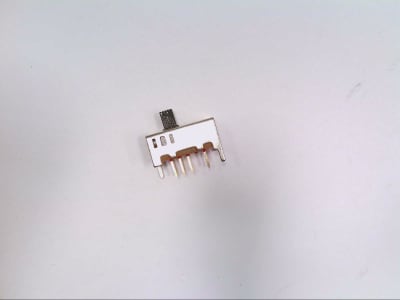 TE CONNECTIVITY 1825289-9