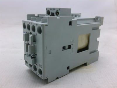 ALLEN BRADLEY 100-C09DJ300