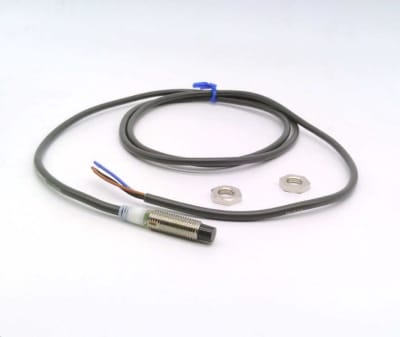 OMRON E2A-S08KN04-WP-C1-51 1.14M