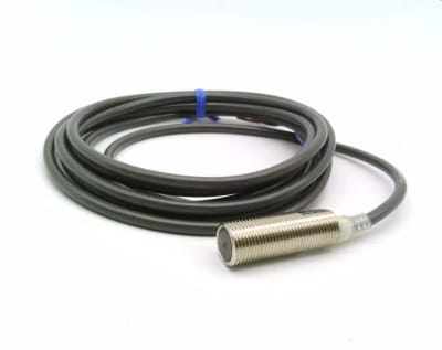 OMRON E2AG-M12KS02-WP-B1