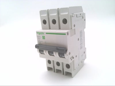 SCHNEIDER ELECTRIC M9F42302