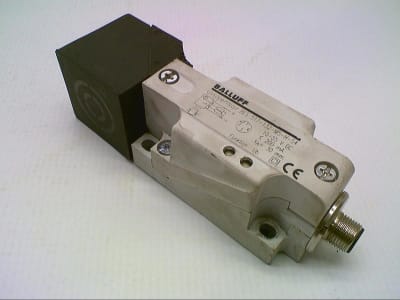 BALLUFF BES 517-132-M5-H-S4
