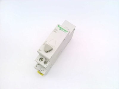 SCHNEIDER ELECTRIC A9E18032