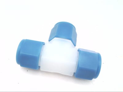 SWAGELOK PFA-820-3