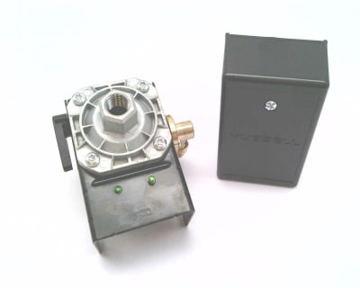 HUBBELL 69JF8YB