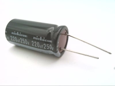 NICHICON UVZ2E221MRD