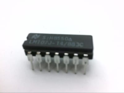 NATIONAL SEMICONDUCTOR LM107J8/883C