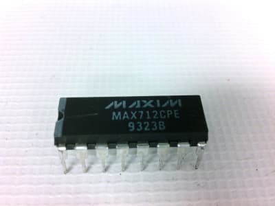 MAXIM INTEGRATED PRODUCTS MAX712CPE+