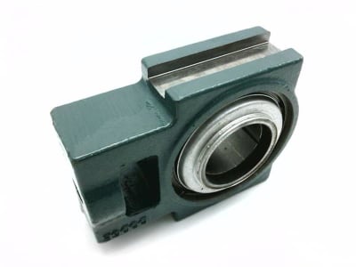 AMI BEARINGS UCT215