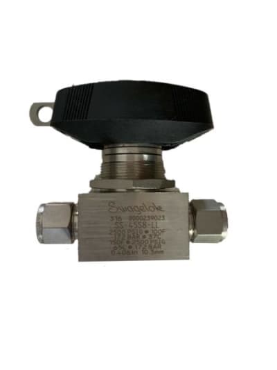 SWAGELOK SS-45VS12-LL