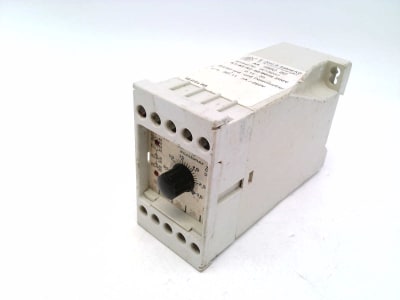 DOLD AA 9962.82/AC 220/250 V 50 / 60 HZ 3H