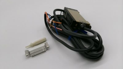 OMRON E3X-F51-2M