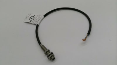 BALLUFF BES 516-3005-G-E4-C-S4-00,2