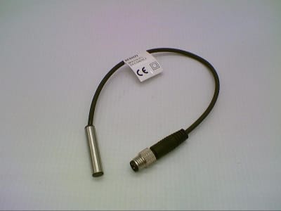 BALLUFF BES 516-371-E4-C-S49-00,2