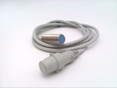 AZBIL CORPORATION FL7M-3J6HD-CN1A