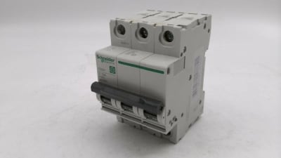SCHNEIDER ELECTRIC M9F15316