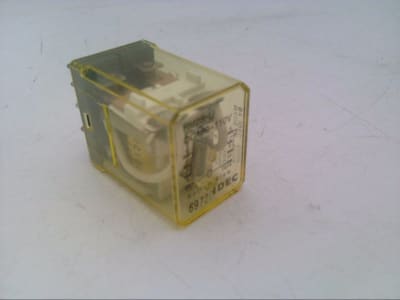 IDEC RM2S-UDC100-110V