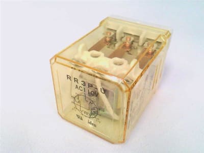 IDEC RR3P-UAC110