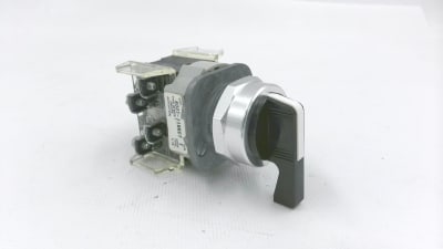 ALLEN BRADLEY 800T-J19KC7B