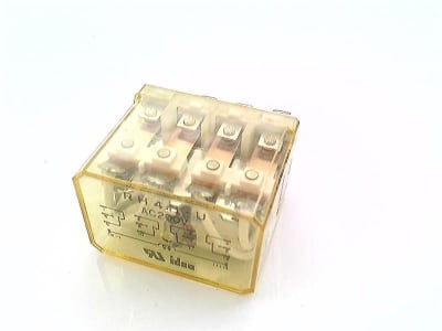 IDEC RH4B-UAC200V