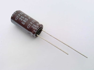 UNITED CHEMI CON EKZE250ELL681MJ20S