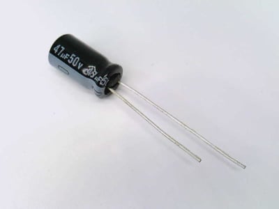 NICHICON UFW1H470MED1TD