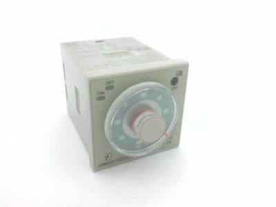 OMRON H3CR-F8N-300 AC/DC24