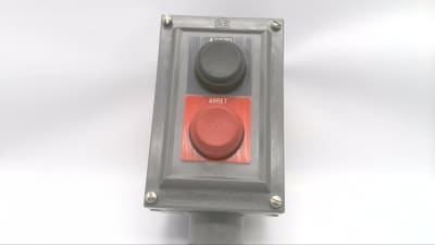 ALLEN BRADLEY 800HF-2HG4R