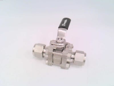 SWAGELOK SS-62TS8