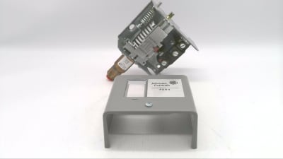 JOHNSON CONTROLS P47EA-1