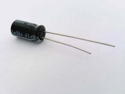 NICHICON UVZ1H470MED1TD