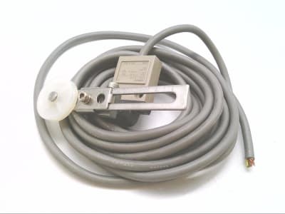 OMRON D4C9100