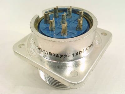 AMPHENOL MS3102A22-18P