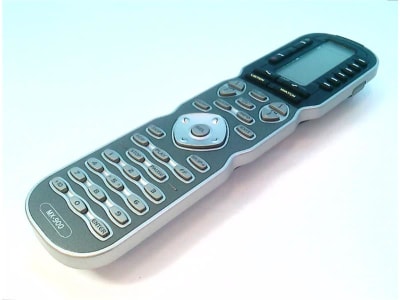 UNIVERSAL REMOTE MX-900