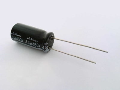 NICHICON UVZ2W4R7MPD