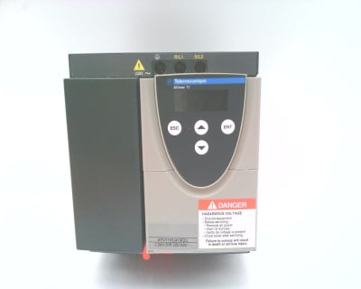 SCHNEIDER ELECTRIC ATV11HU41M2U