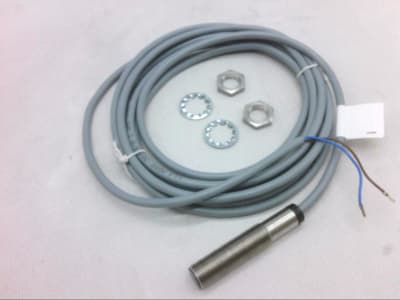 BALLUFF BES 516-207-G-BO-E-03
