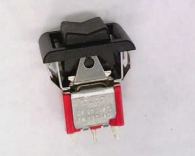 TE CONNECTIVITY 2-1571987-6