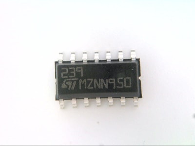 ST MICRO LM239D