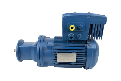 SEW EURODRIVE AM143/56DRE80M4/MM07/MO